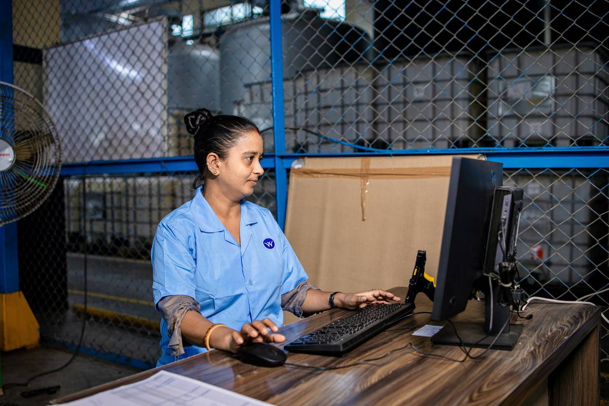 supply chain careers professional analyzing global logistics dashboard